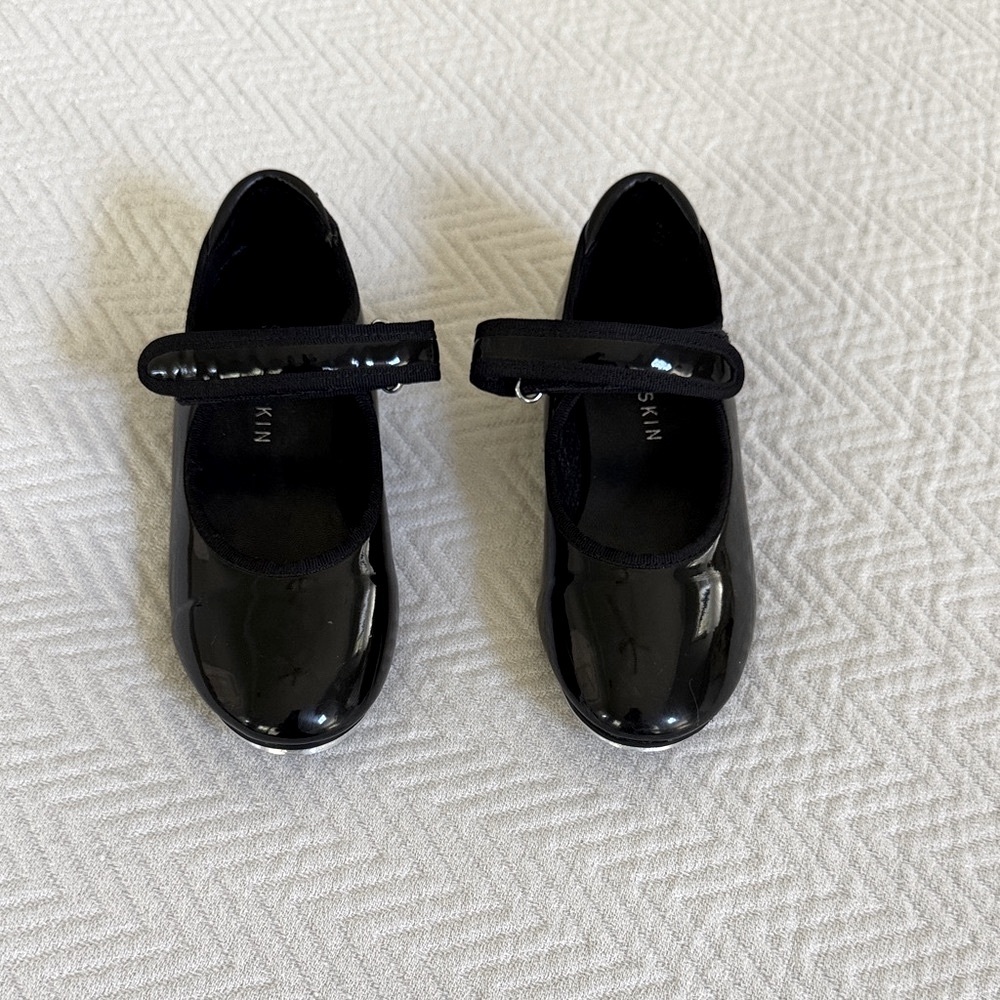 Kids Like New Danskin Size 12 Black Patent Tap Shoes